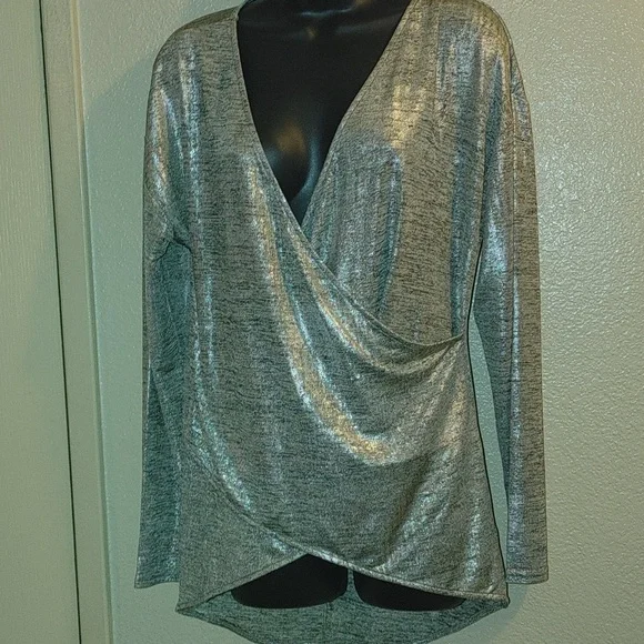 Trouve metallic blouse - Picture 1 of 4